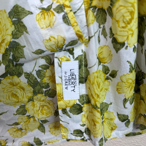 Classic-fit ruffleneck shirt in Liberty® Carline Rose size S - Picture 4 of 6